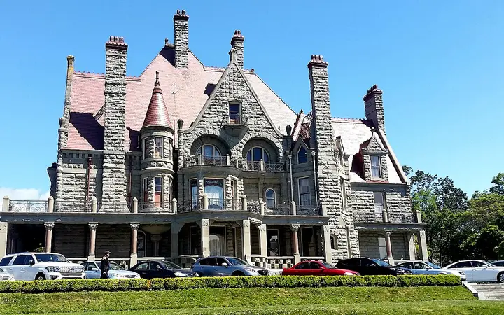 Exterior of Craigdarroch Castle in Victoria