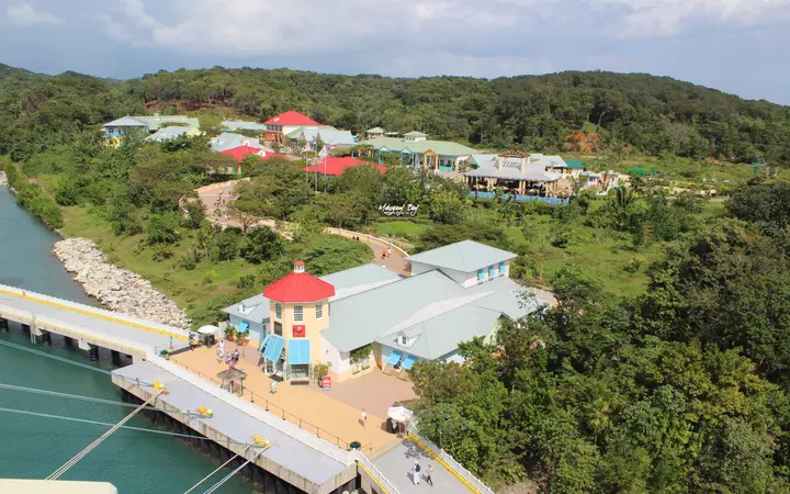 Mahogany Bay (now Isla Tropicale) cruise pier and terminal buildings, Roatan
