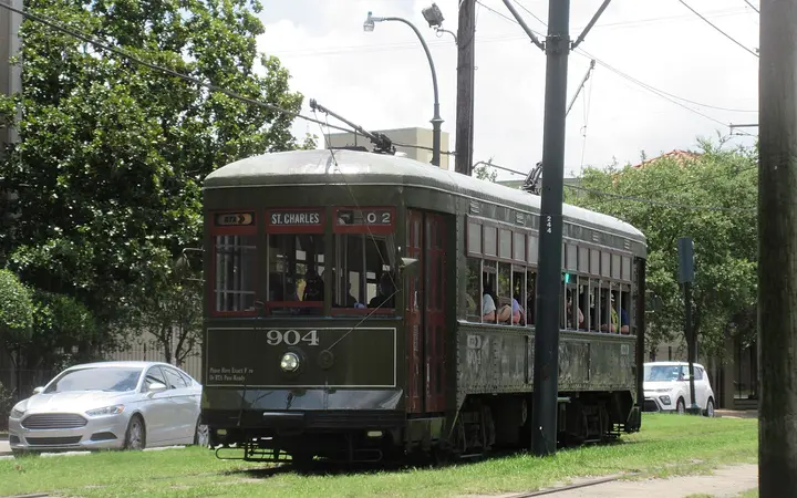 St. Charles Avenue streetcar 904 in the Lower Garden District